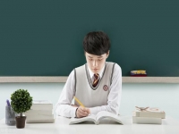 2023男孩名字大全李姓100分